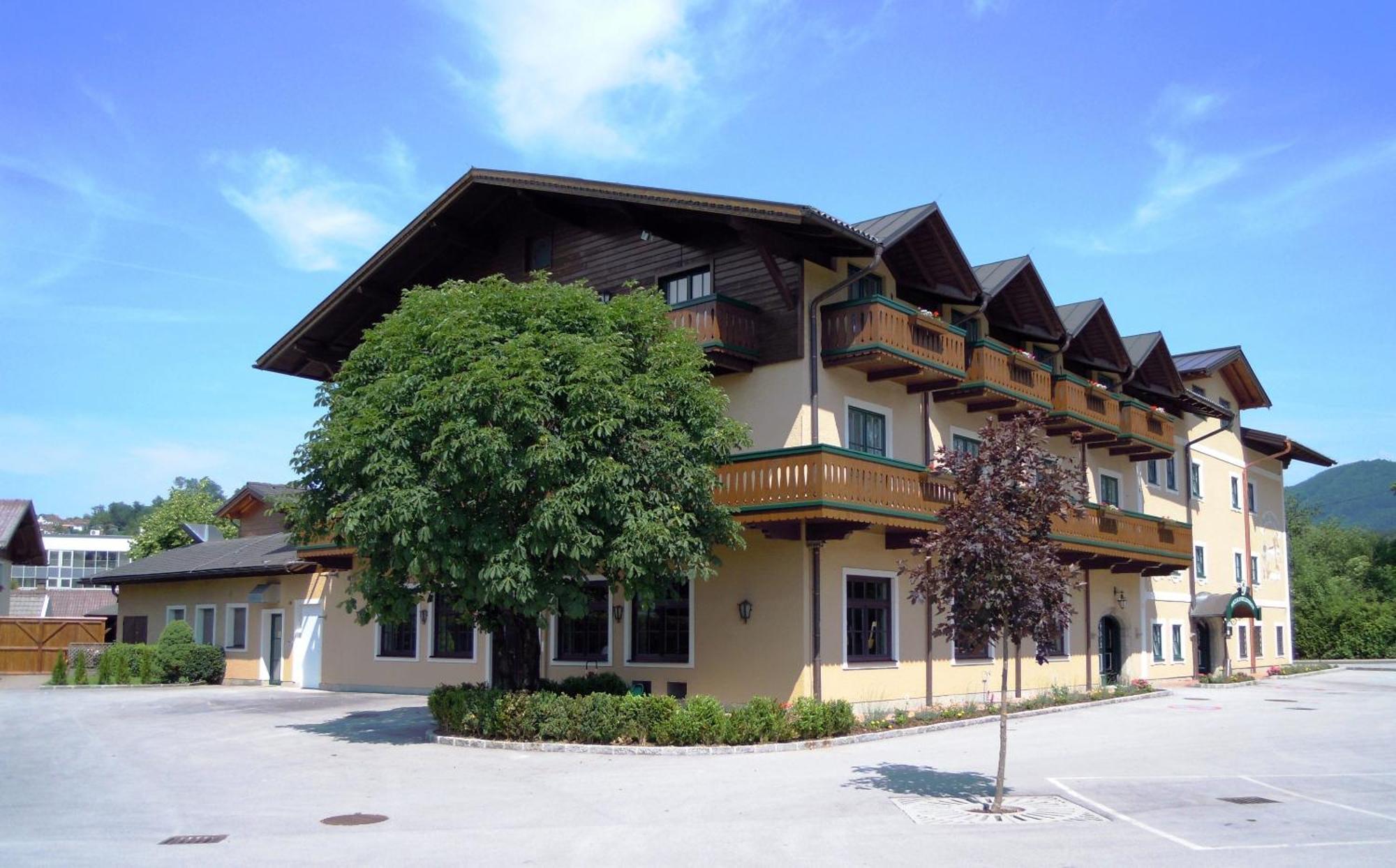 Hotel Gasthof Der Jägerwirt Bergheim Exterior foto